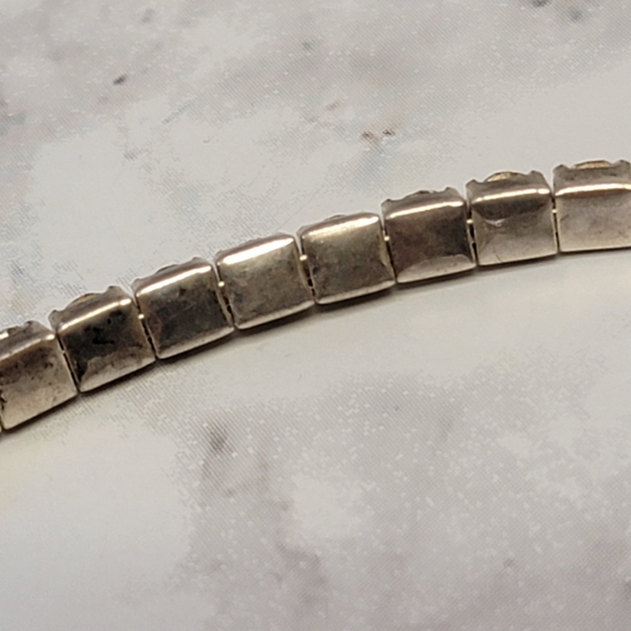 Rhinestone Tennis Bracelet Silver Tone Stretch Classic Formal Costume‎ Jewelry - Picture 3 of 4